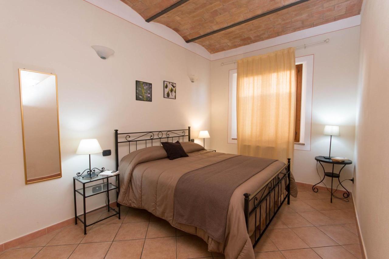 Agriturismo Podere Camollia Costalpino Exteriér fotografie